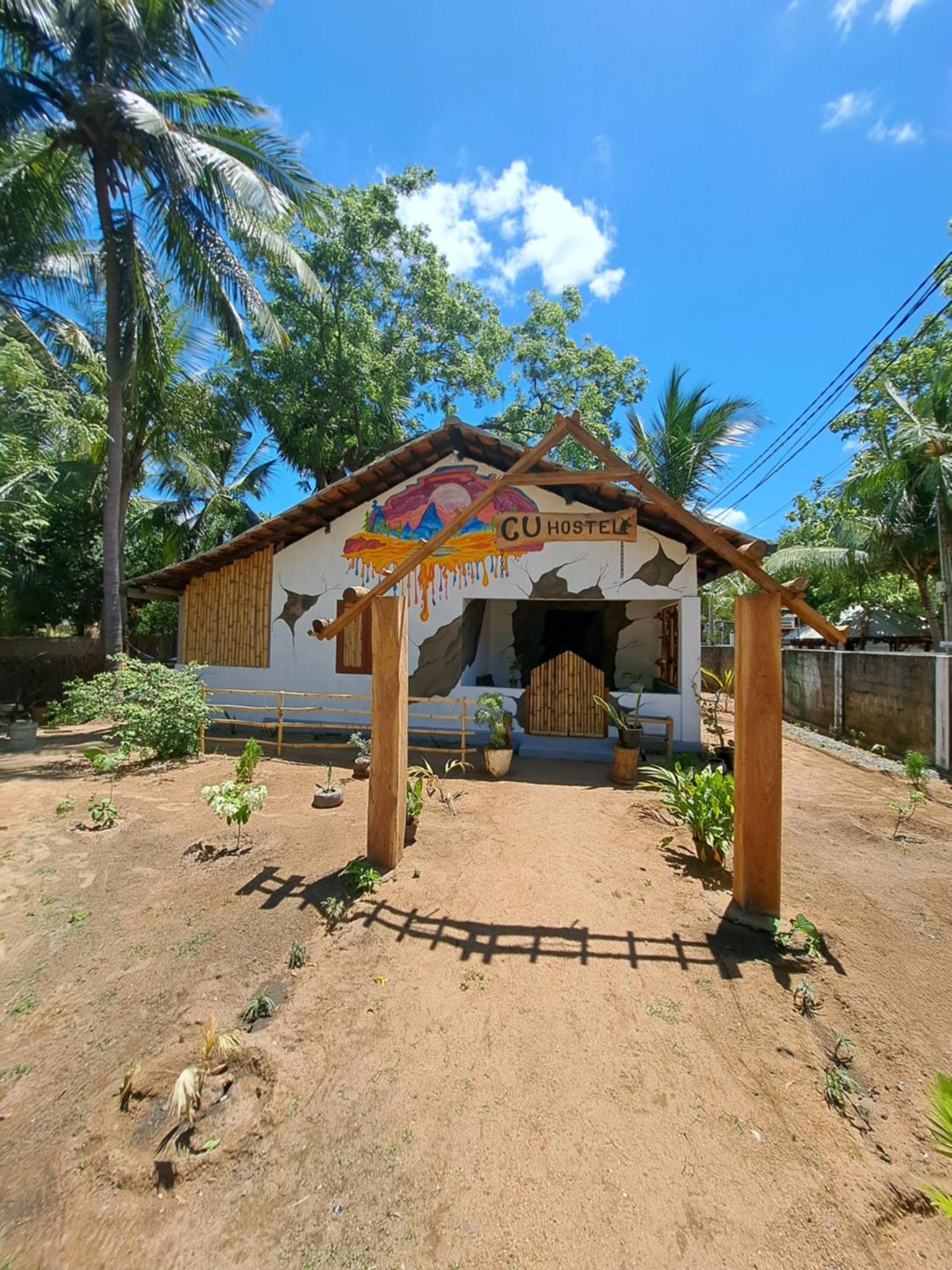 C U Hostel Trincomalee Luaran gambar